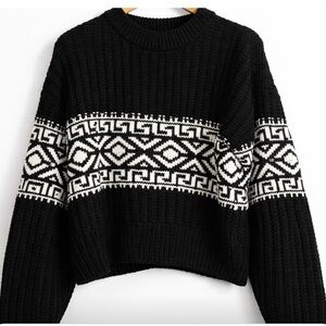 Suzy Shier Black and White Geometric Sweater